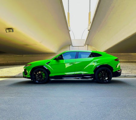 lamborghini urus 2022