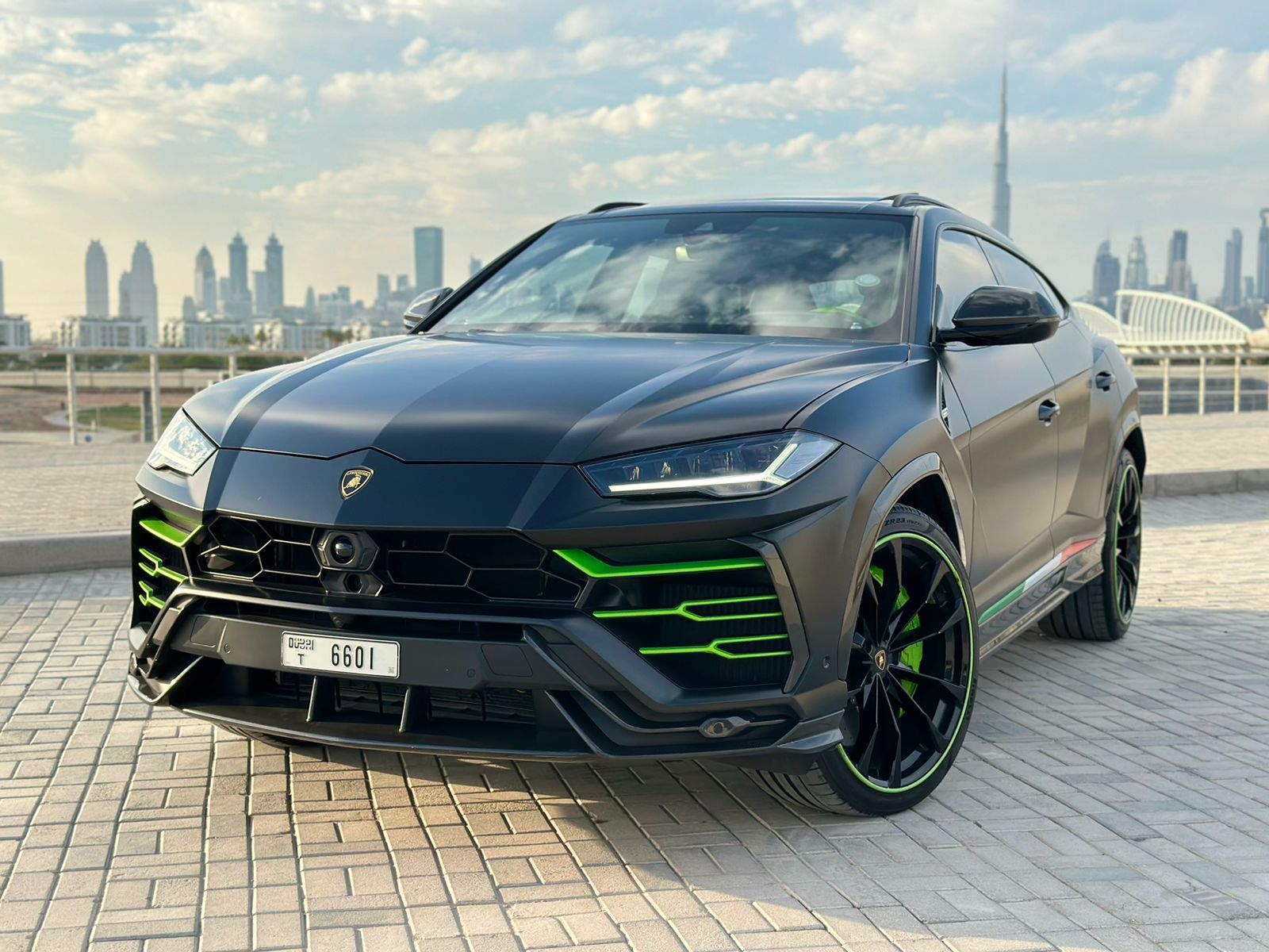 Lamborghini Urus Carbon Edition Full Option