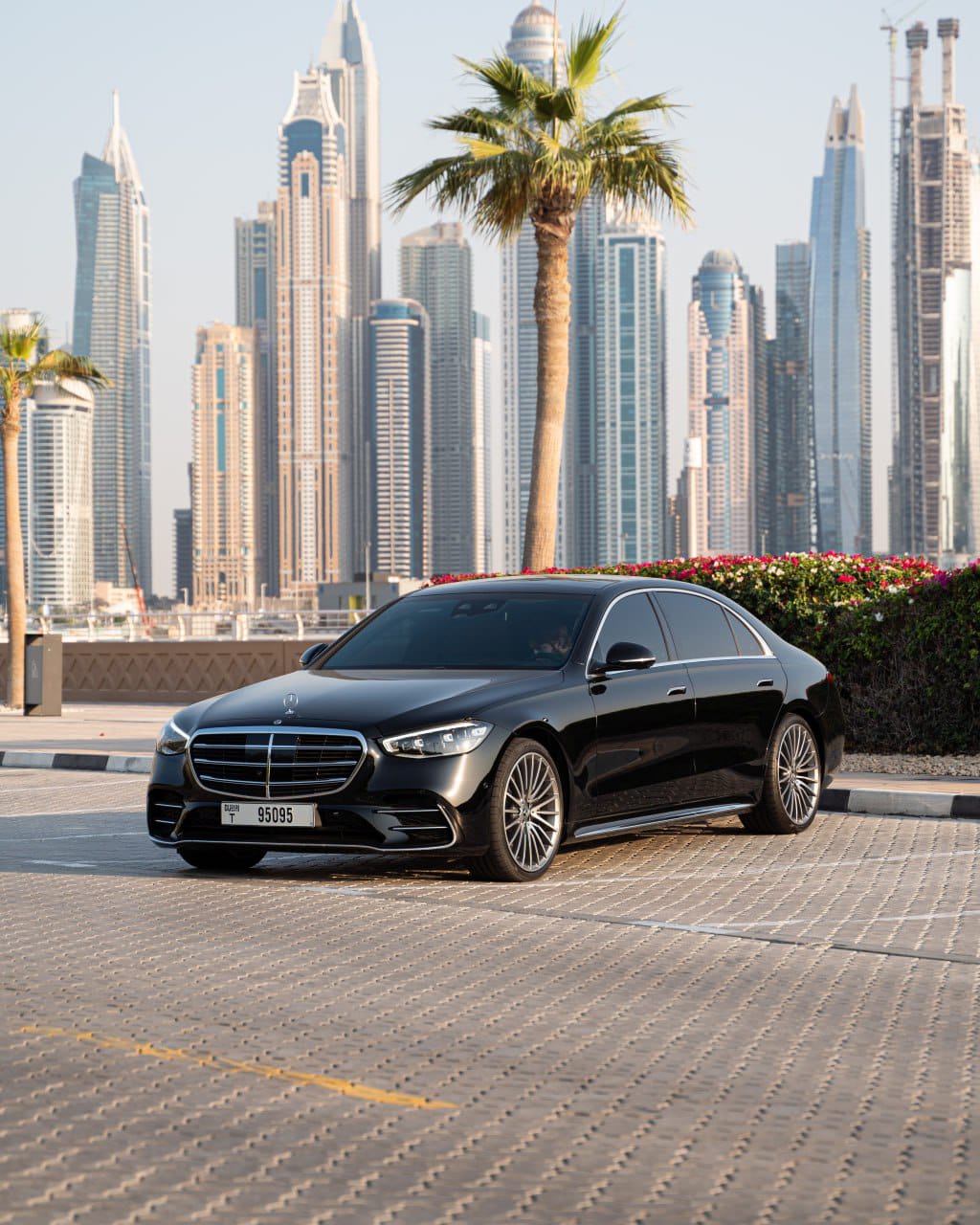 Mercedes S450 (Black), 2023