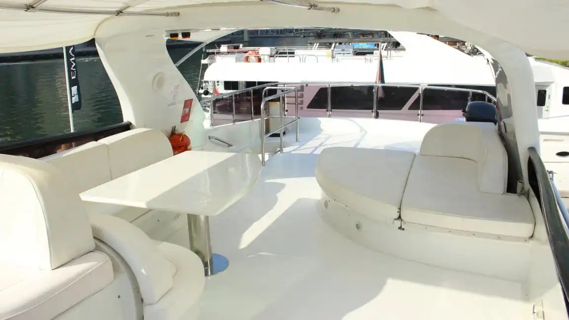 84ft Luxury Yacht (X16)