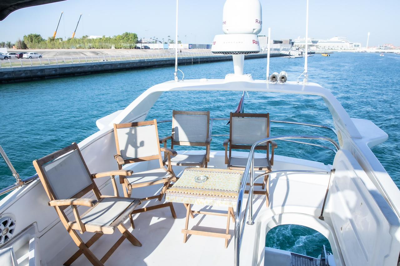 50 FT Yacht Rental Azimut