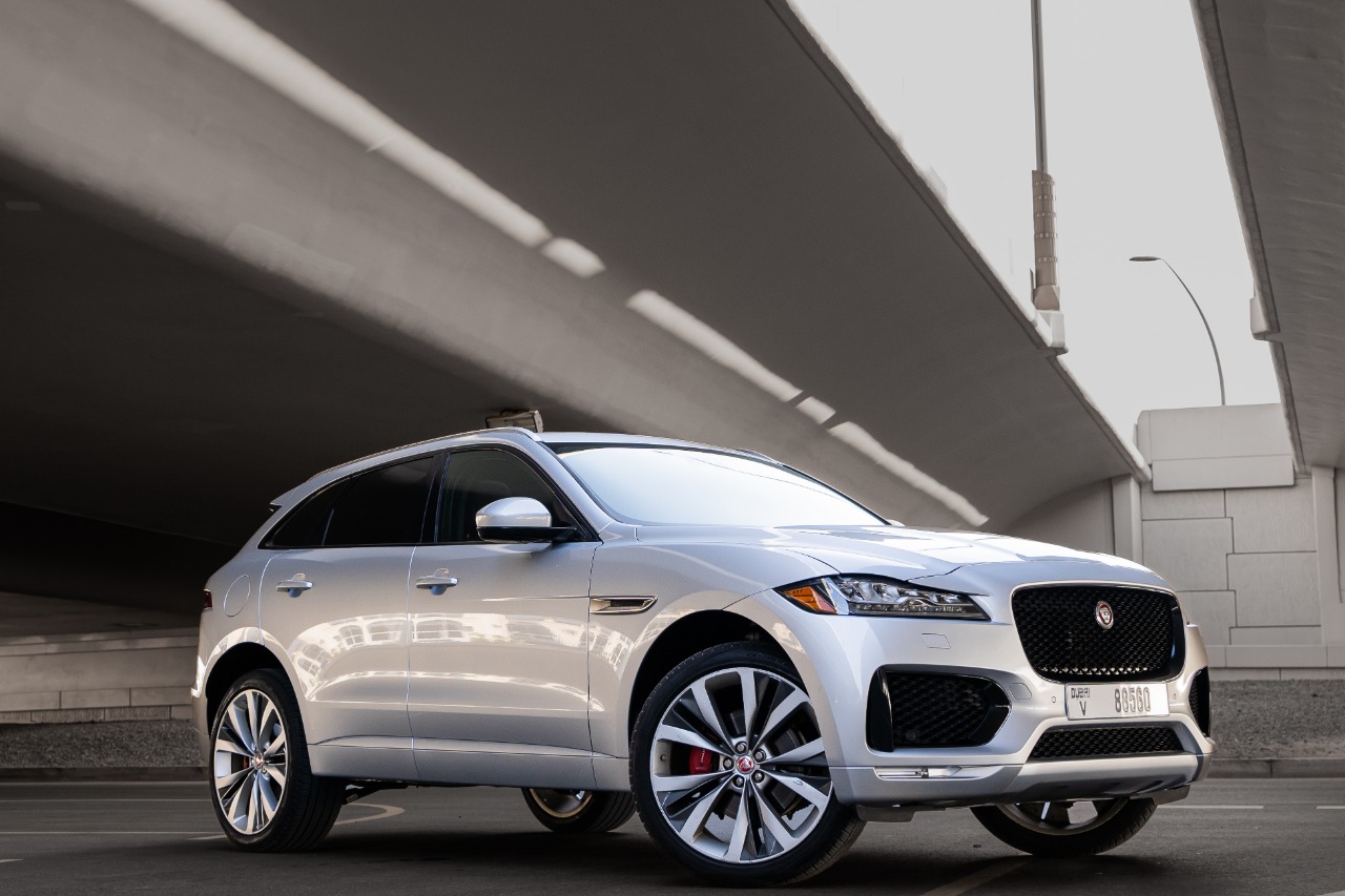 Jaguar f-pace