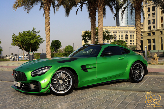 Mercedes AMG GTR Pro