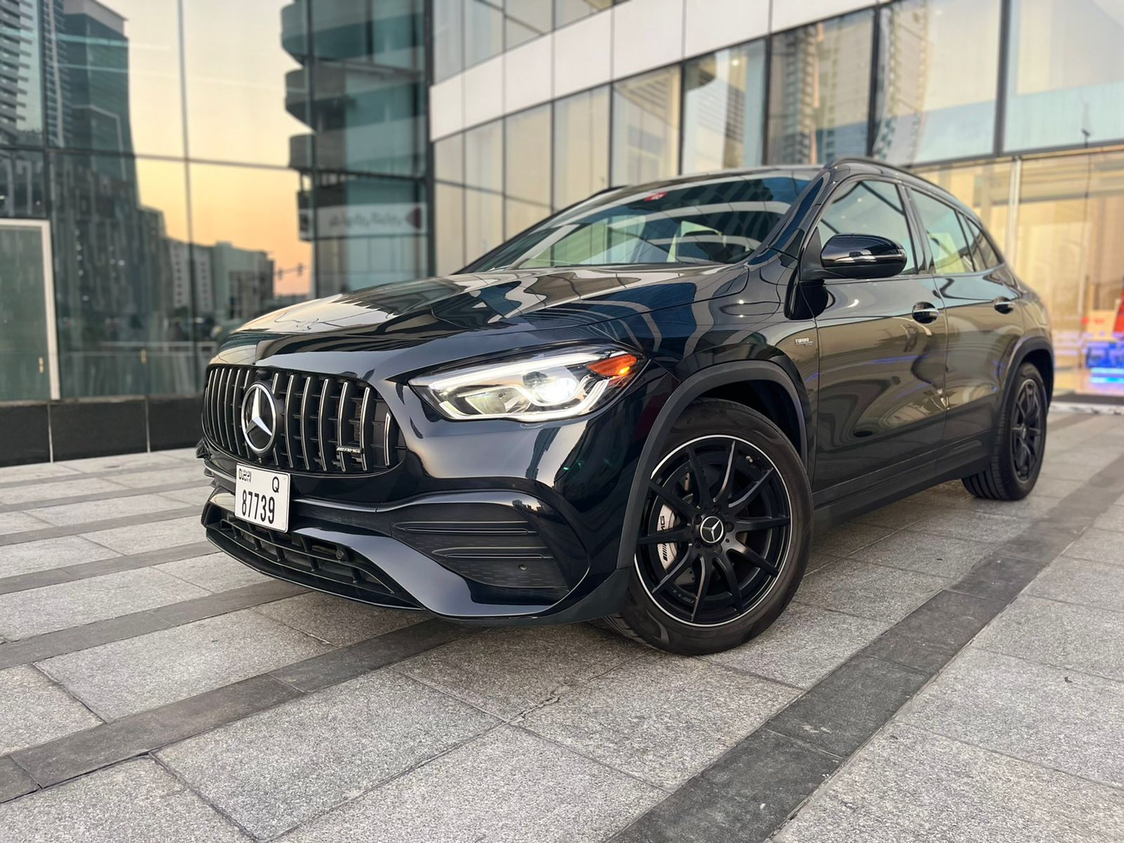 MERCEDES BENZ AMG GLA35