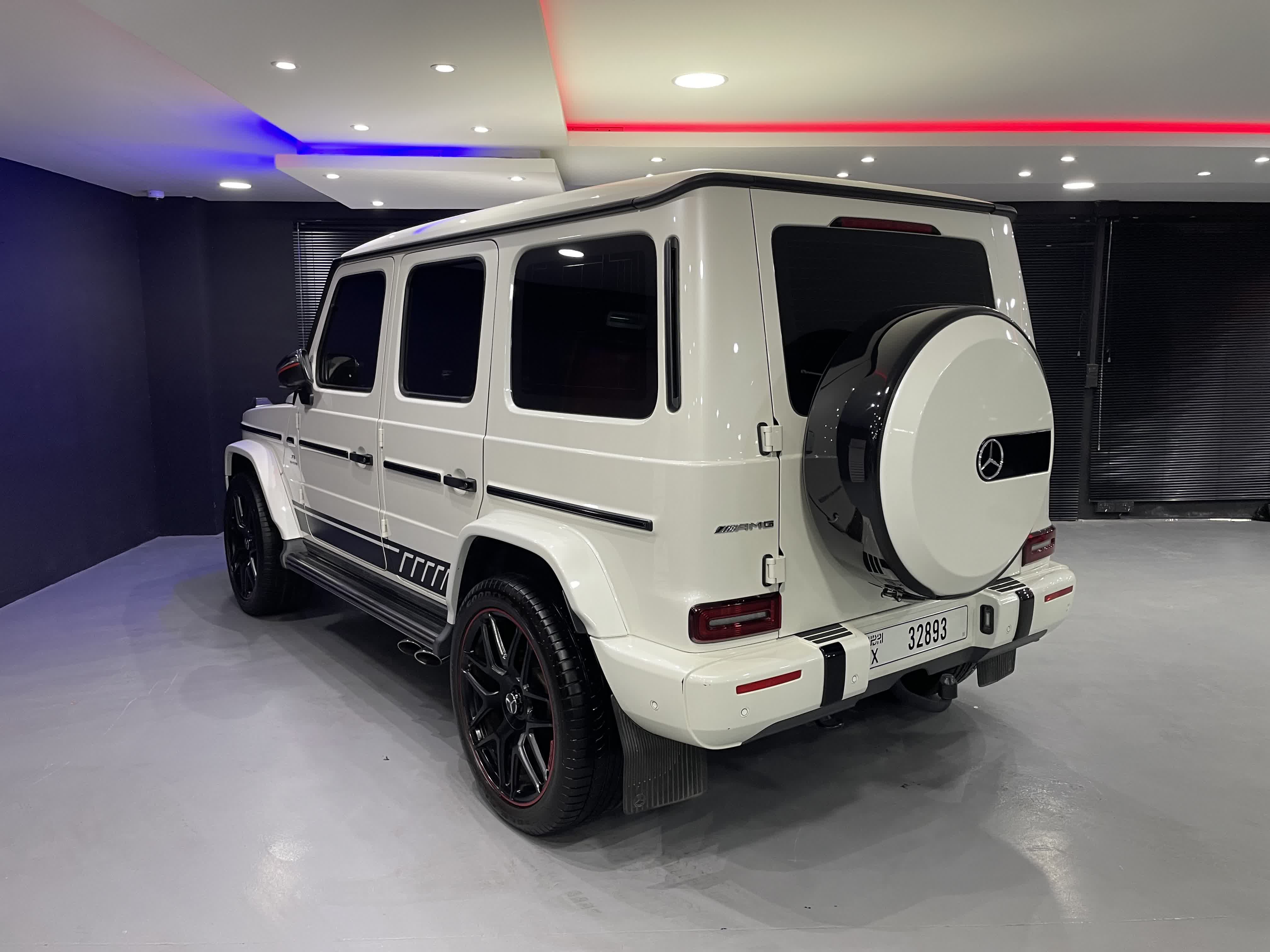 Mercedes G63 White Edition