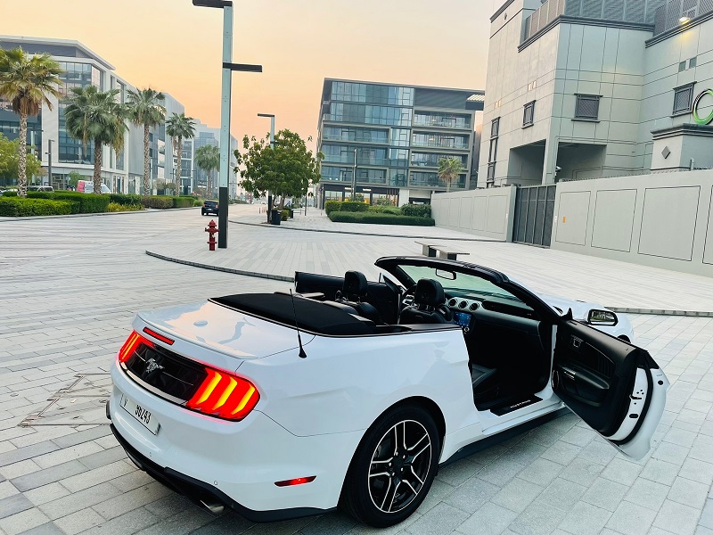 Ford Mustang Convertible 