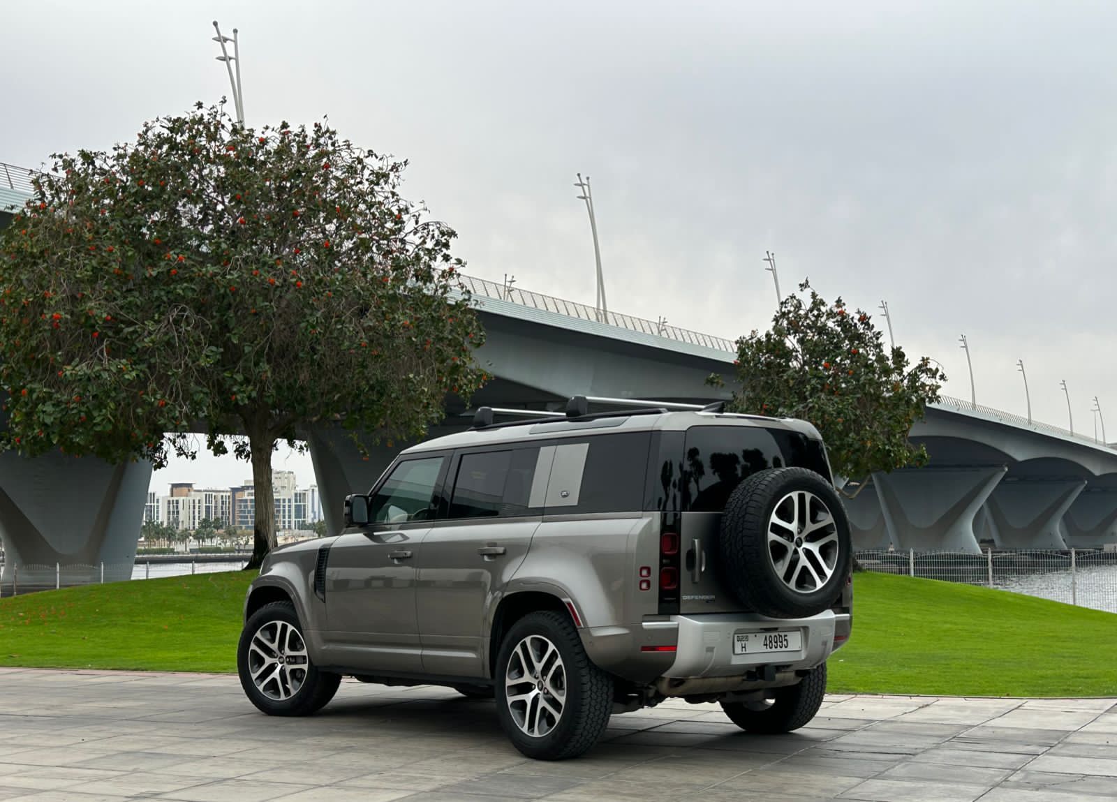 Land Rover Defender V6 XS