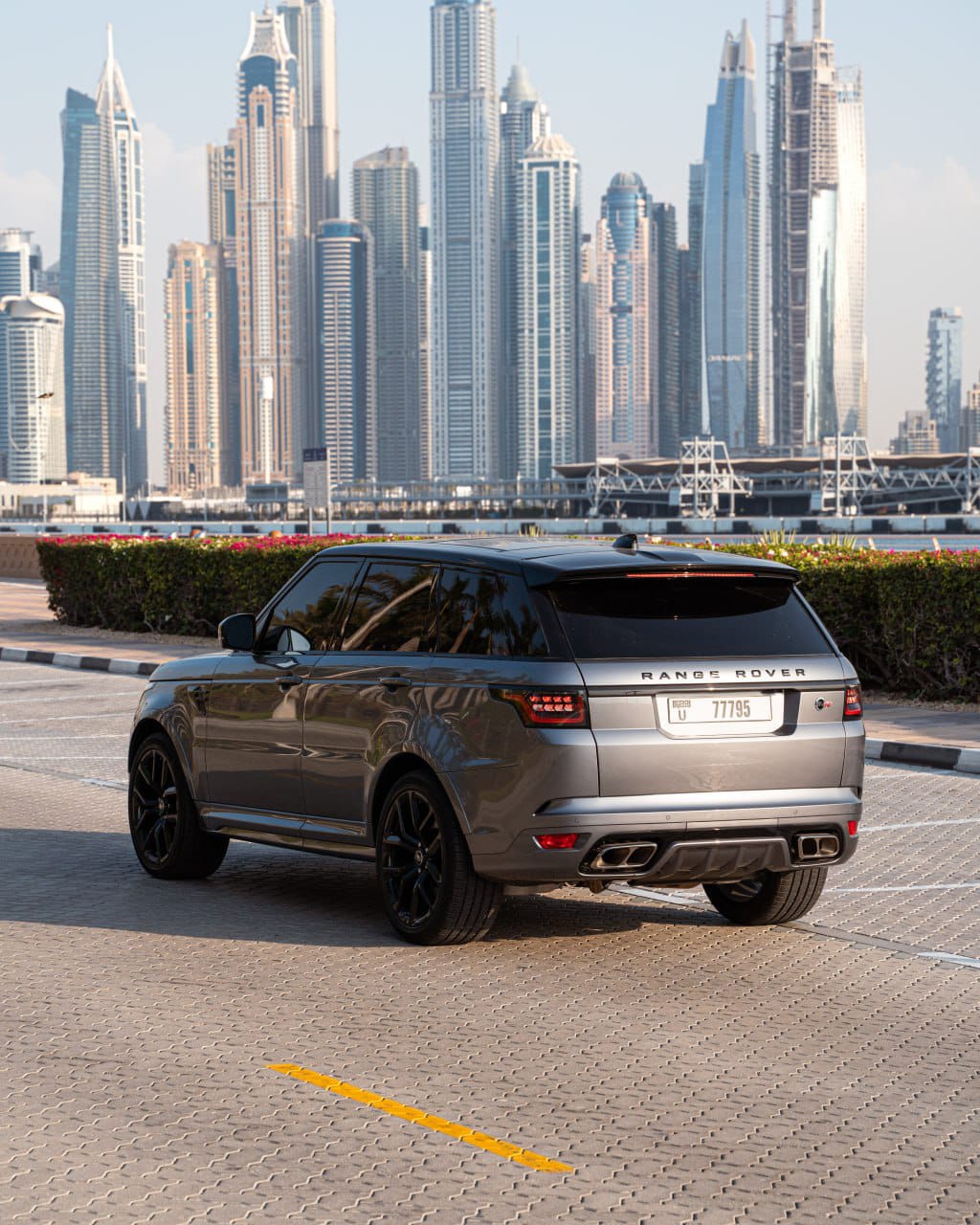 Range Rover Sport SVR (Grey) 2021