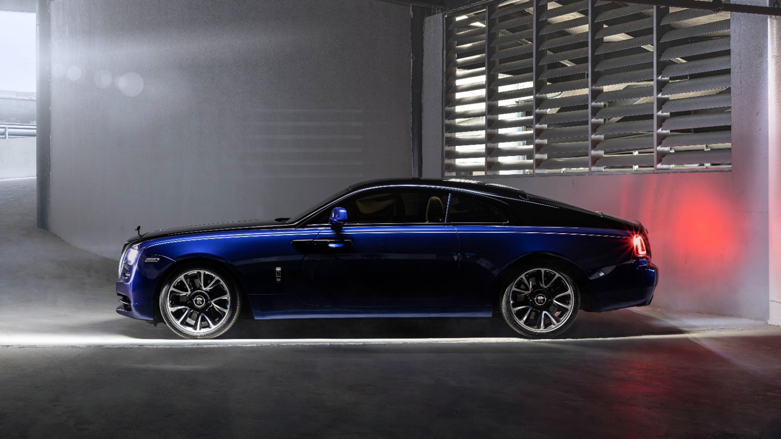 Rolls Royce Wraith (Blue)2020