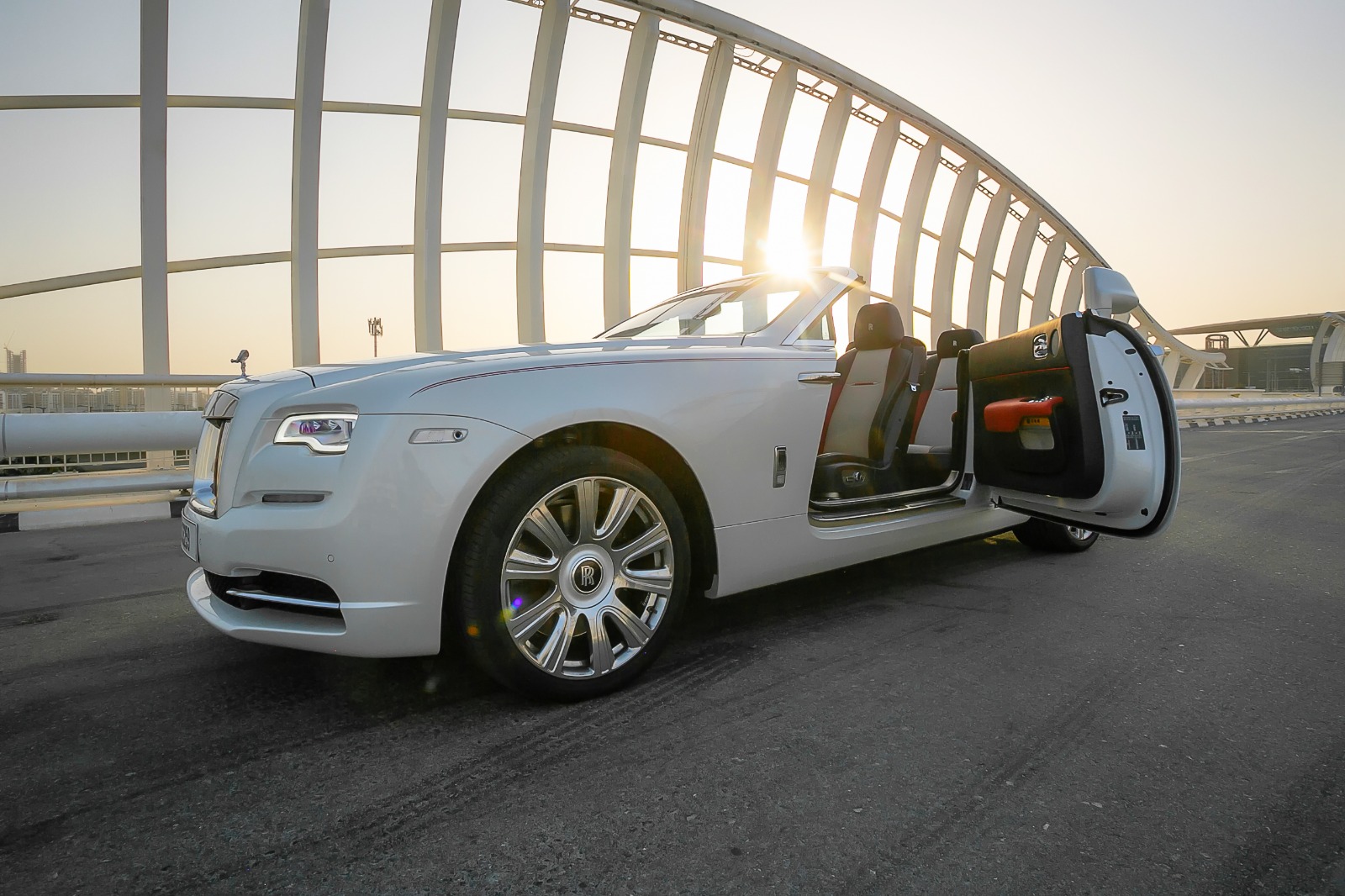 Rolls Royce Dawn (White), 2019