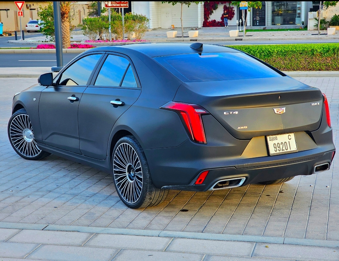 CADILLAC LUXURY CT4