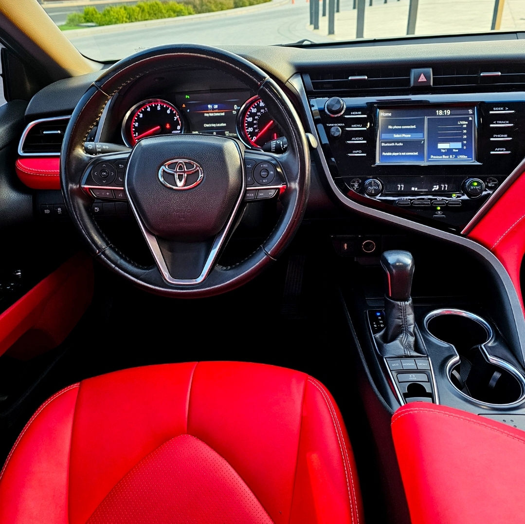 (TOYOTA CAMRY XSE (FULL OPTIONS