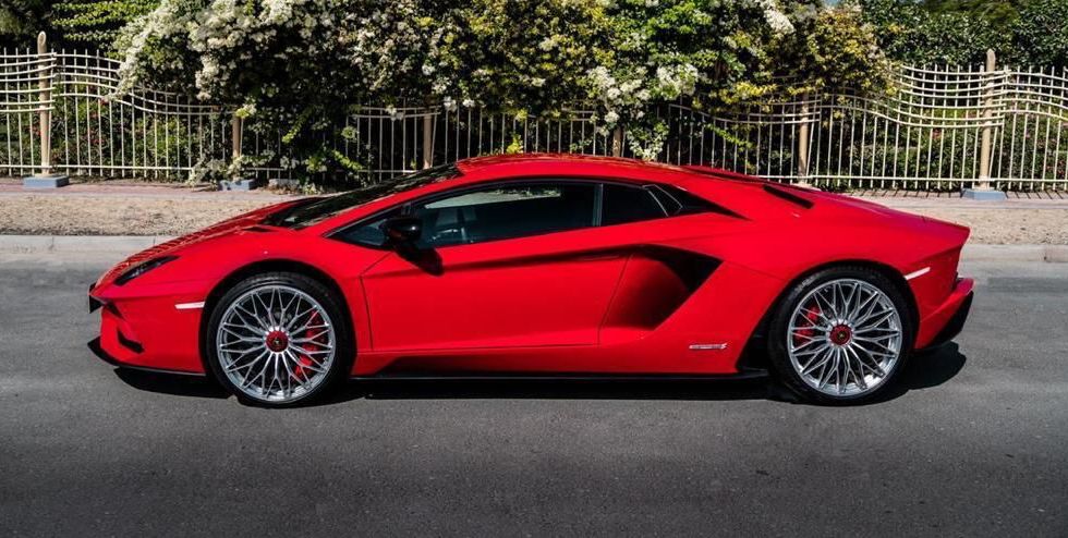  Lamborghini Aventador S