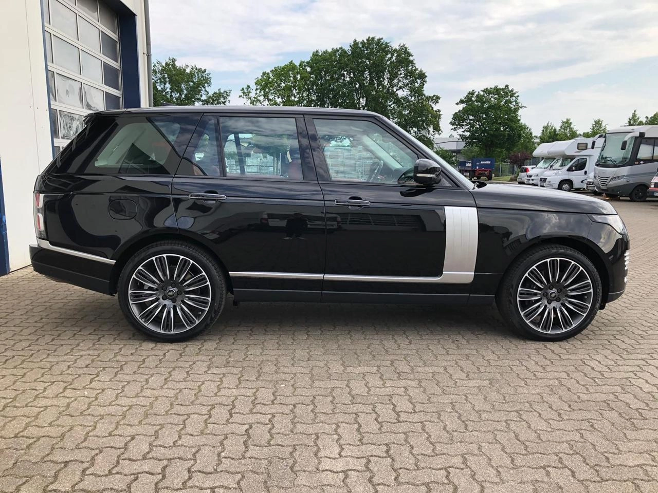 Range Rover Vogue Autobiography 