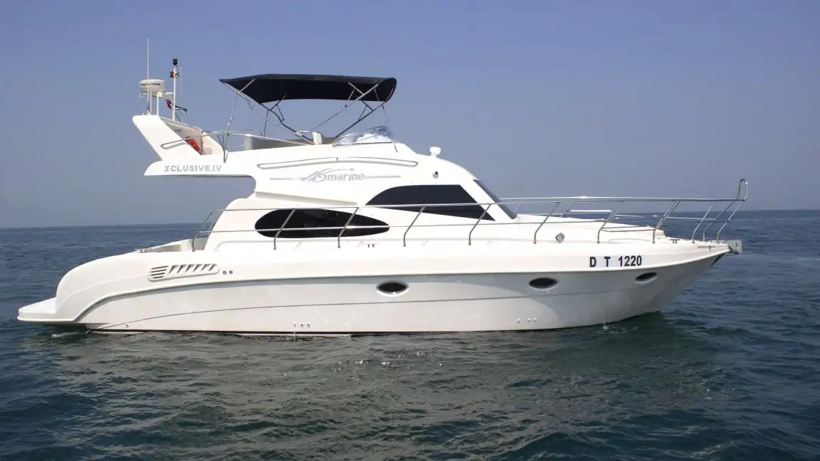48ft Yacht (X4)
