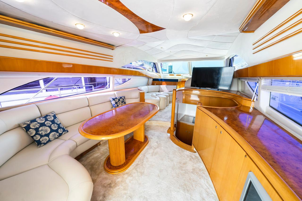 50 FT Yacht Rental Azimut