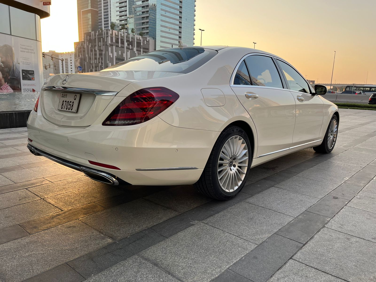 MERCEDES BENZ S560