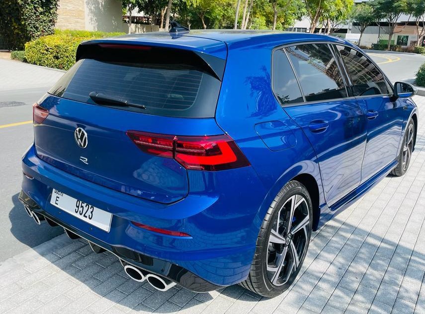 VOLKSWAGEN GOLF R