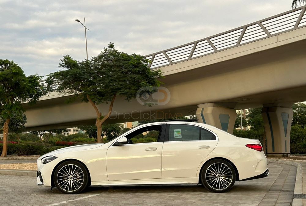 Mercedes Benz C200 AMG 2023