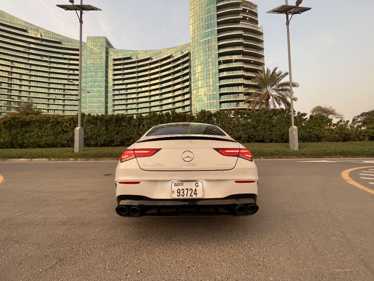 Mercedes Benz CLA