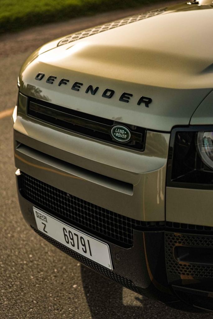 Land Rover Defender