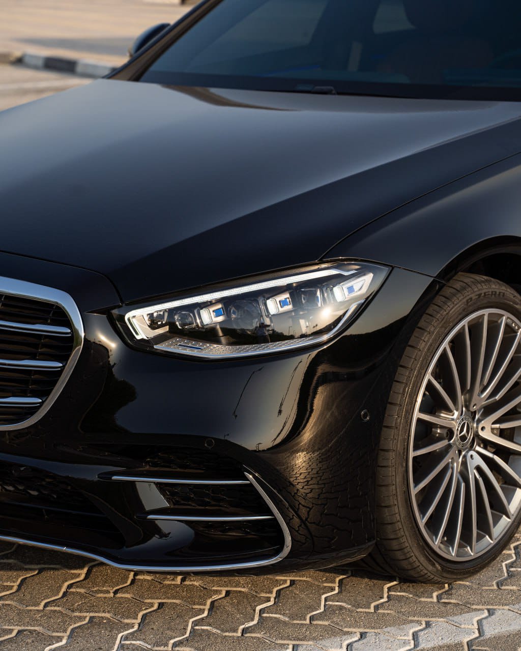 Mercedes S450 (Black), 2023