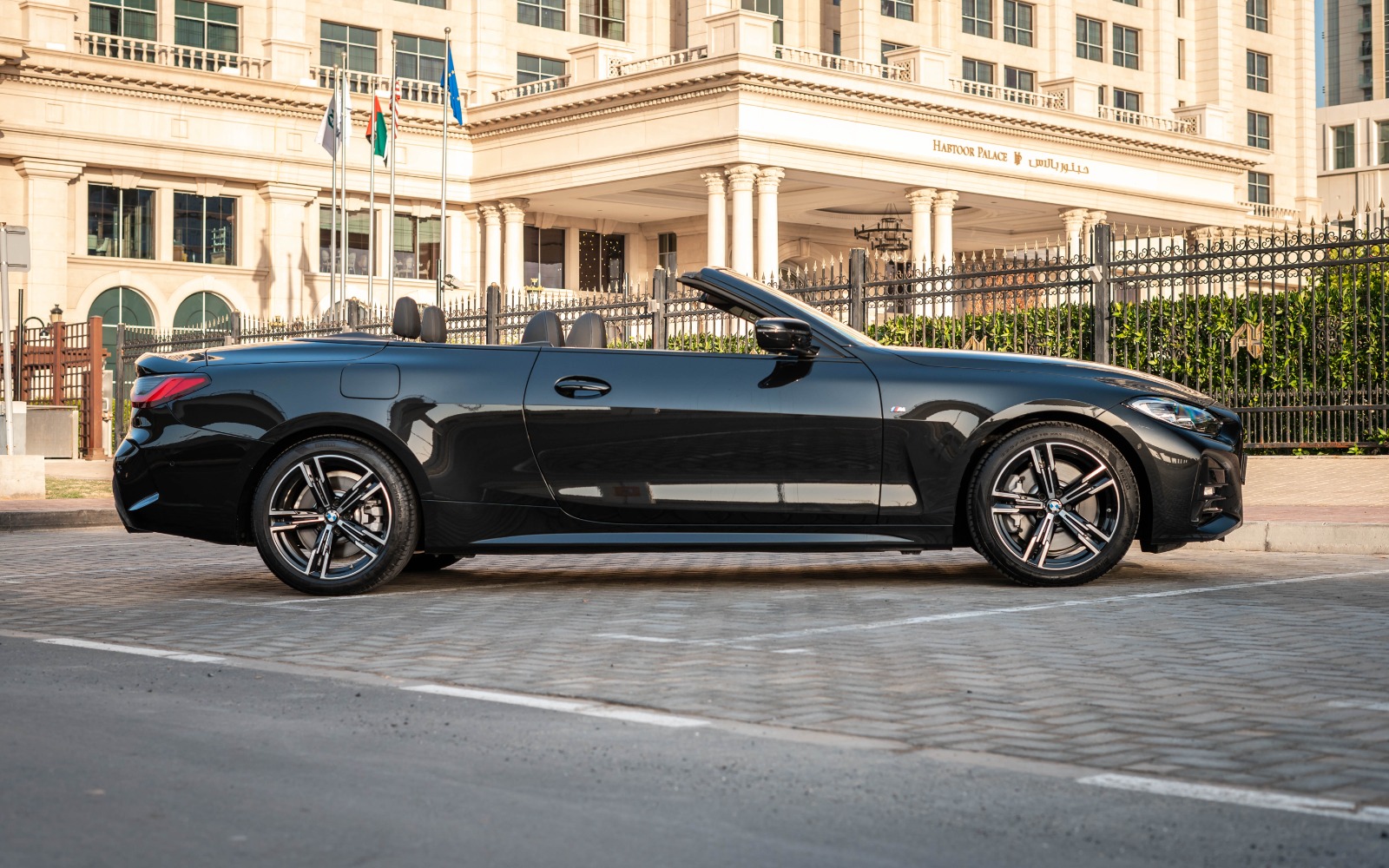 BMW 430i cabrio (Black), 2023