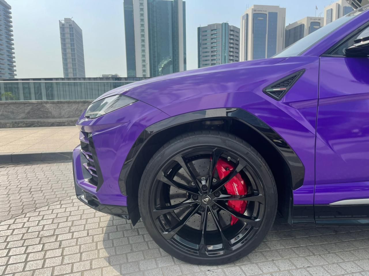 Rent Lamborghini Urus Violet