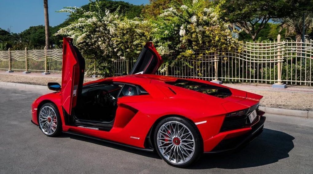  Lamborghini Aventador S