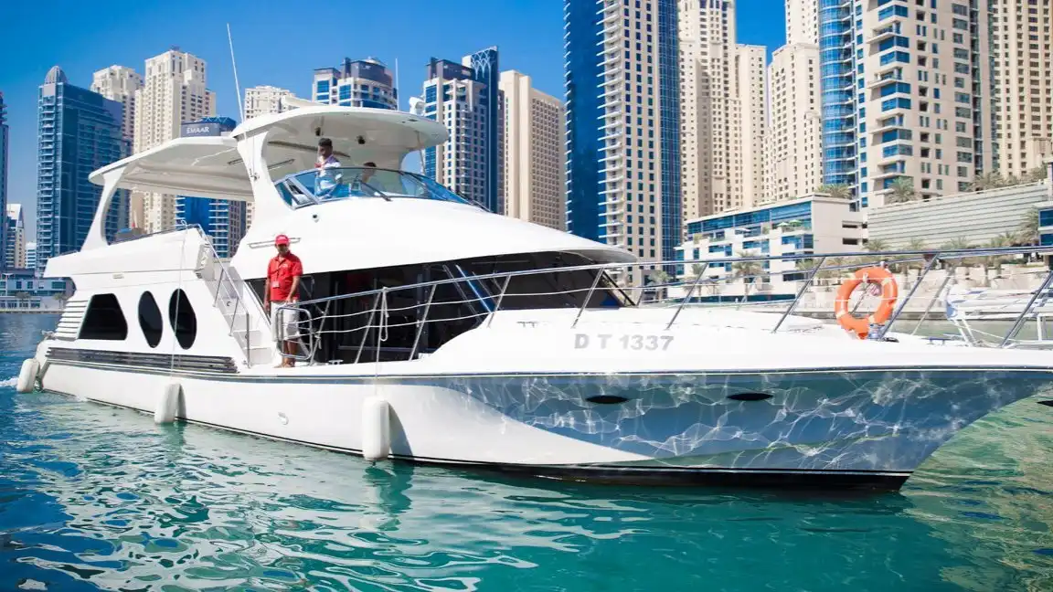 29th Apr, 3 hours, 64ft Yacht