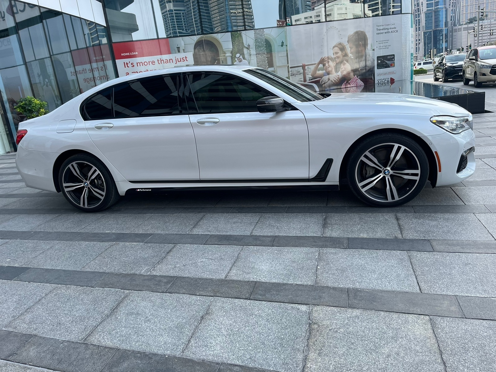 BMW 750i