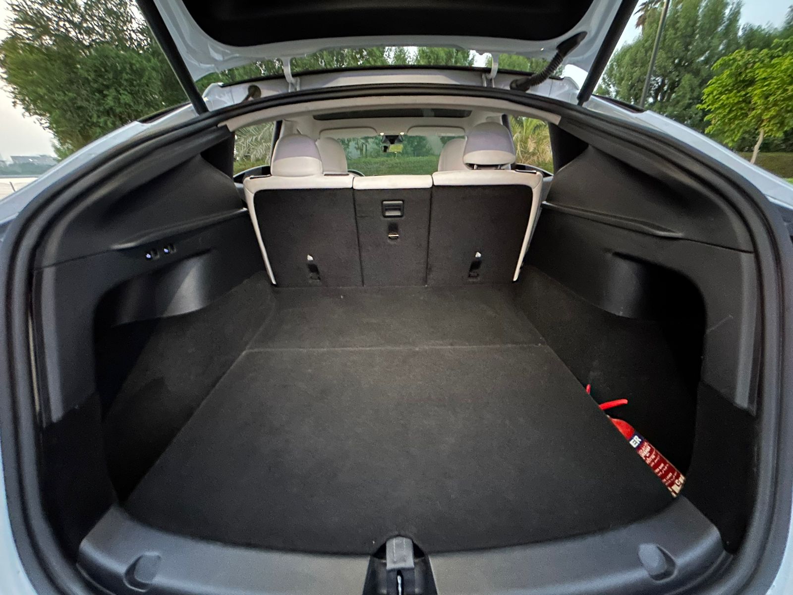 Tesla Model Y Long Range 