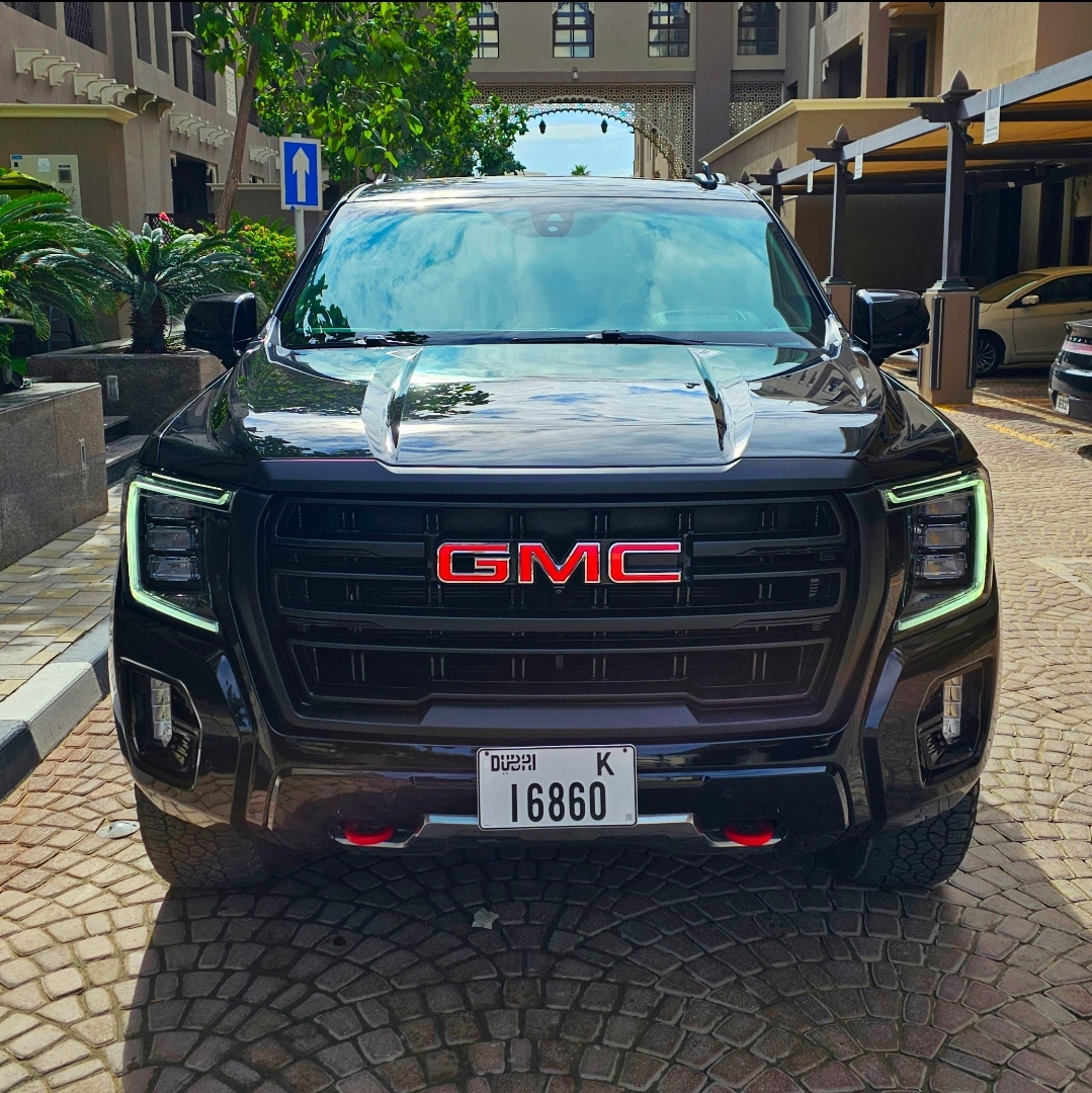 GMC YUKON AT4 V8 VIP