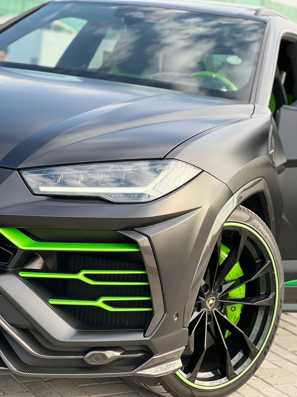 Lamborghini Urus Carbon Edition Full Option