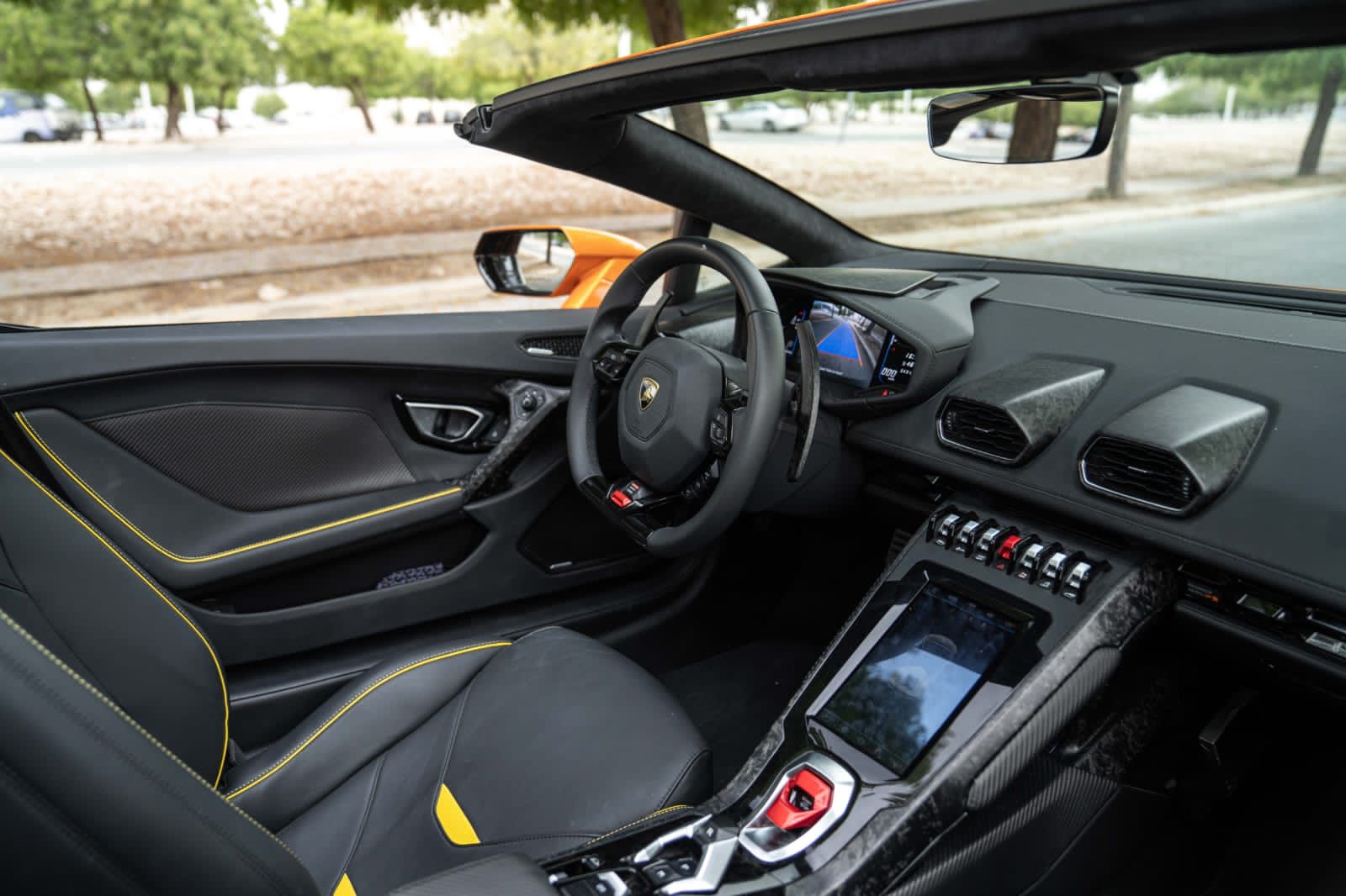 Lamborghini huracan evo spyder