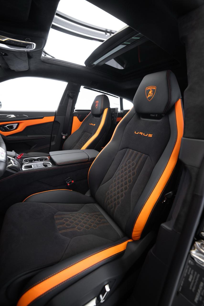 Lamborghini Urus 2024 Black