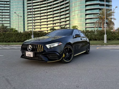 Mercedes Benz A220 2021 Black/ Yellow 